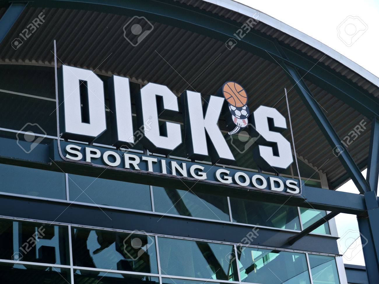 Slap H. reccomend Arlington and dicks sporting goods