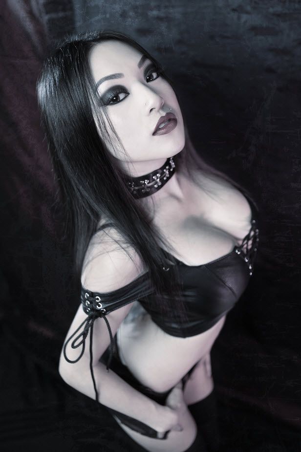 Busty e cup goth girl
