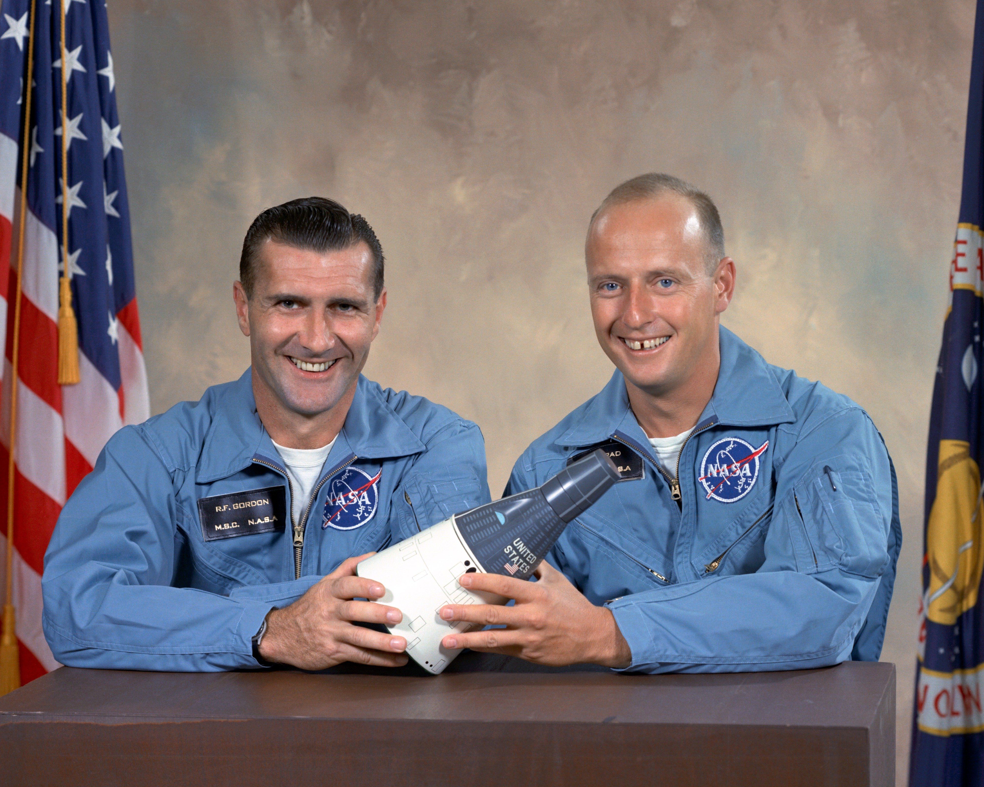 Dick gordon astronaut