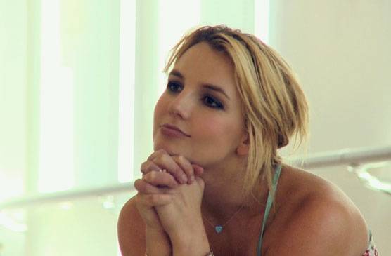 Sierra reccomend Britnney spears agrees to strip