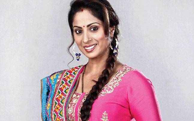 Actress boob gosh sangeeta tv