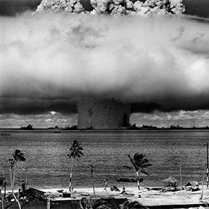 Atom bomb test at bikini island