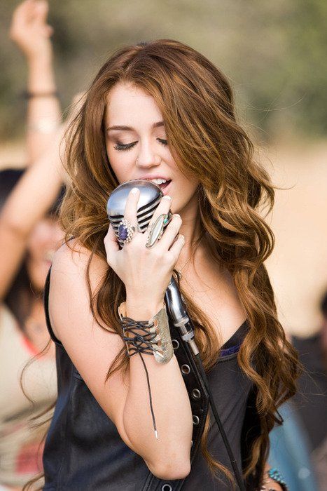 Miley cyrus upskirt 2010